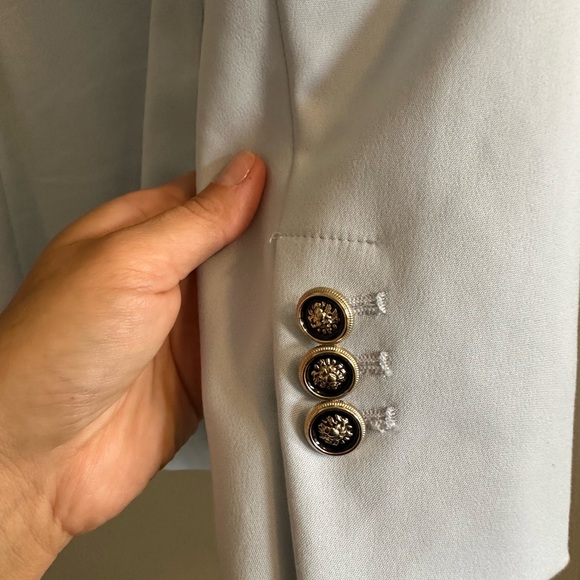 Zara Blue and Gold Blazer with Structured Silhouette - Picture 2 of 8